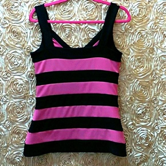BLACK 🖤💕 & Pink Striped  Sleeveless Top/ Blouse - Picture 3 of 6